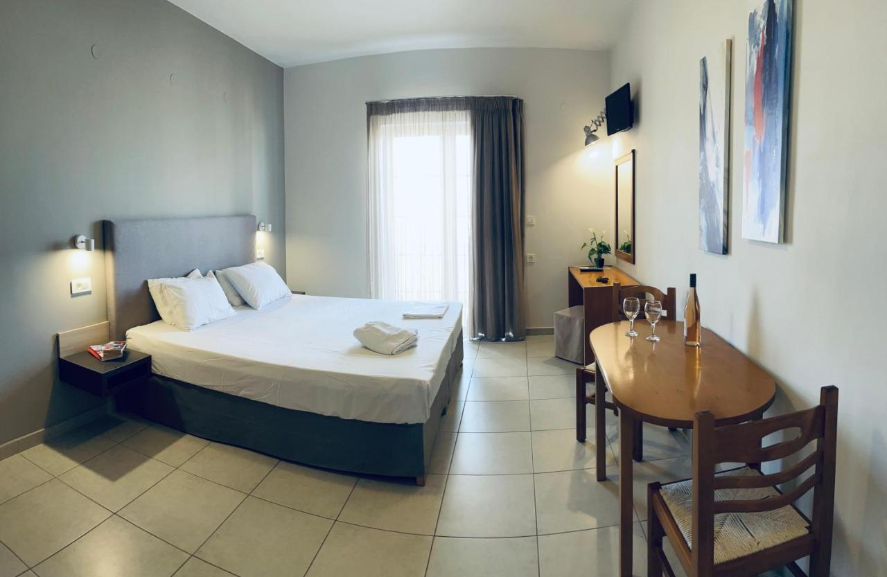 Amaryllis Aparthotel ปลาเตเนียส ภายนอก รูปภาพ