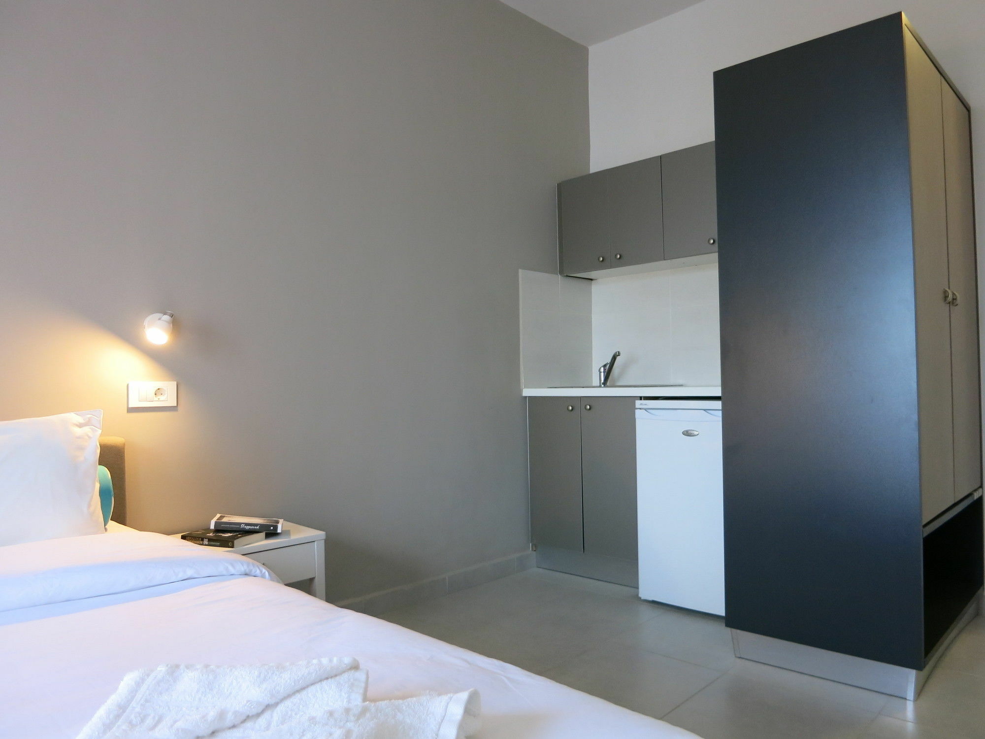 Amaryllis Aparthotel ปลาเตเนียส ภายนอก รูปภาพ