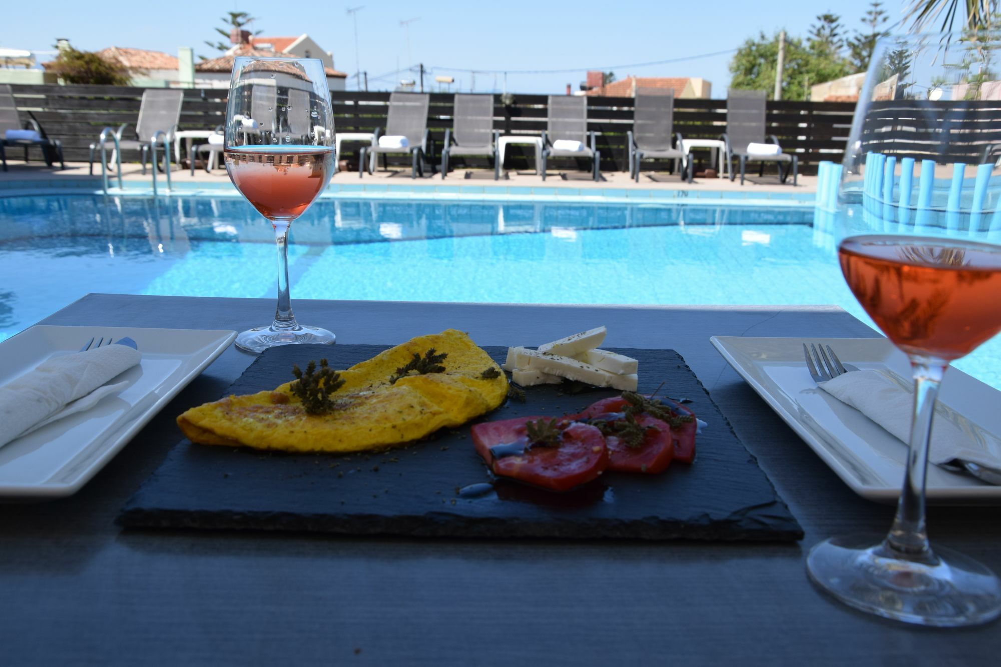 Amaryllis Aparthotel ปลาเตเนียส ภายนอก รูปภาพ